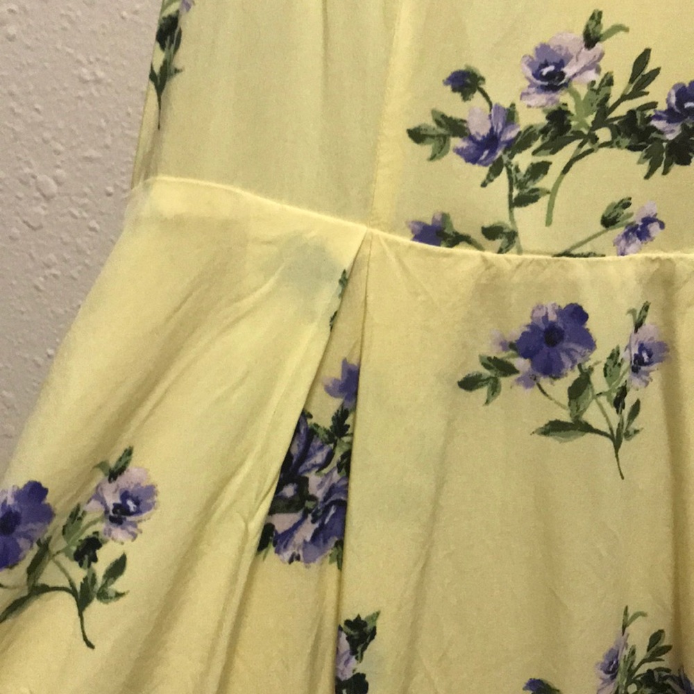 Yellow Spring, skater dress. Size: Small. - Picture 5 of 7